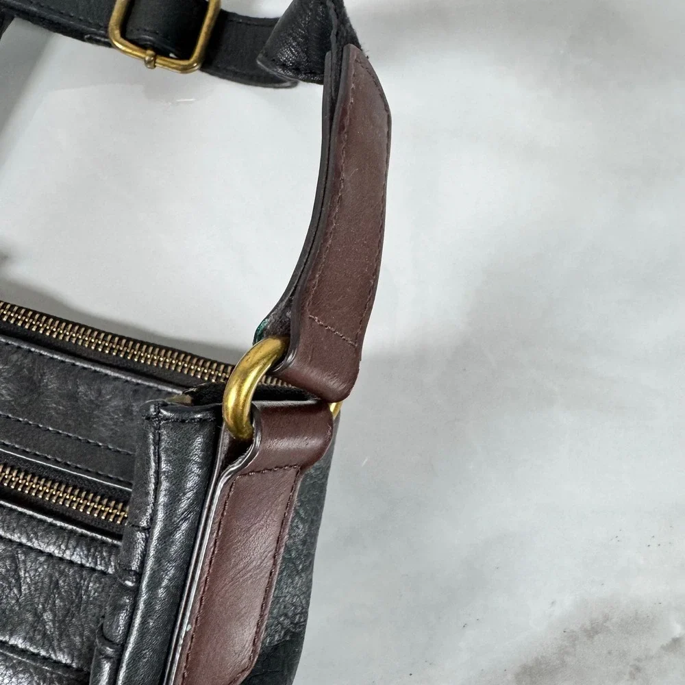 Fossil Black Leather‎ Crossbody Bag Purse Adjustable Strap Neutral Casual